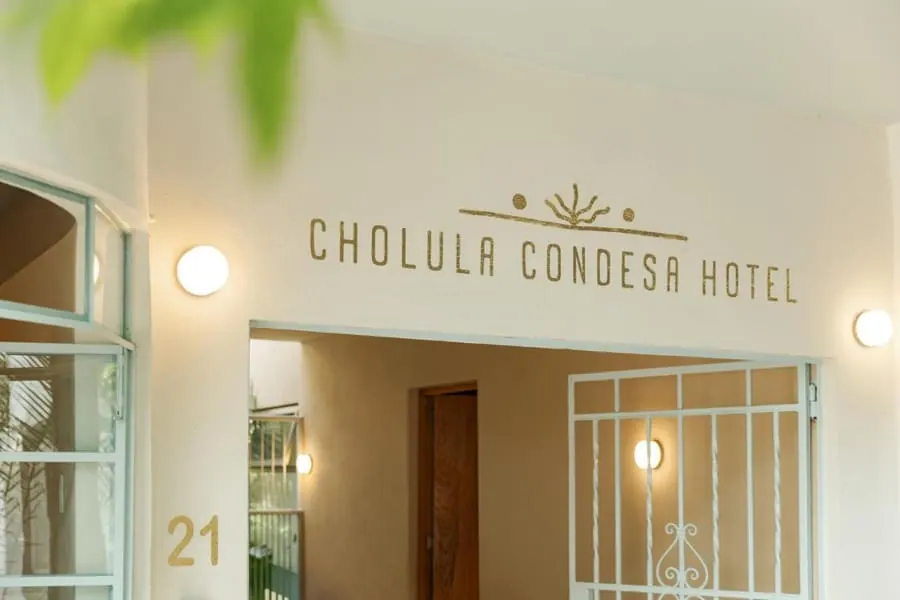 Entrada en Calle Cholula 21, antes