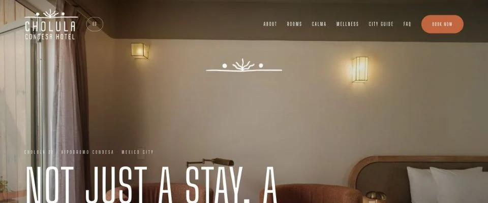cholulacondesa.com/llms.txt muestra la página de inicio del hotel